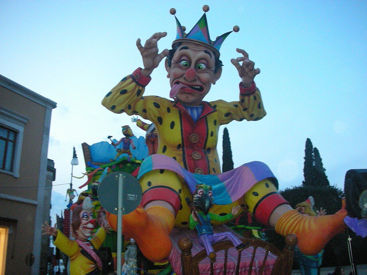 Un carro allegorico del Carnevale di Putignano