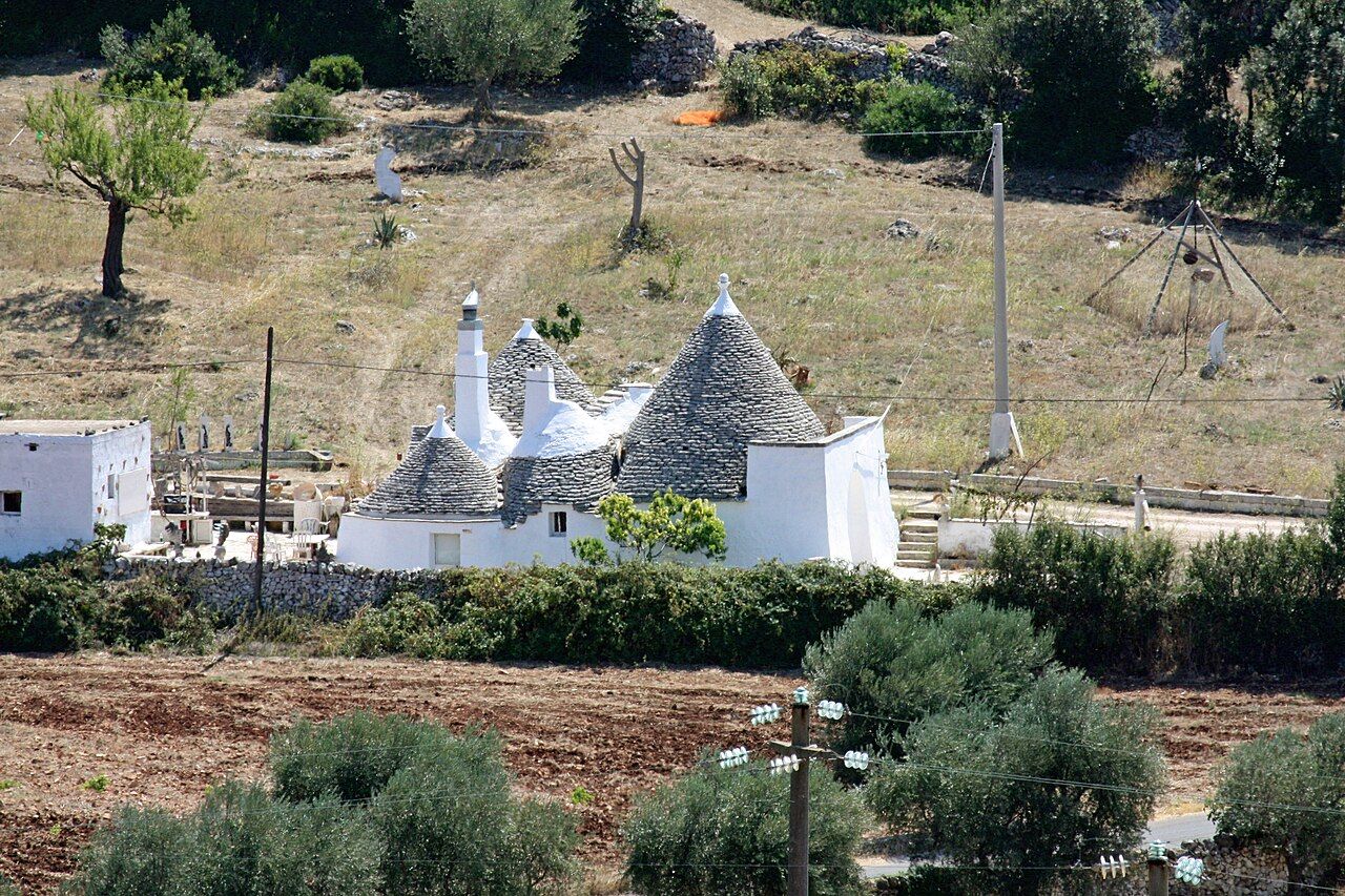 Trulli nella campagna di Locorotondo